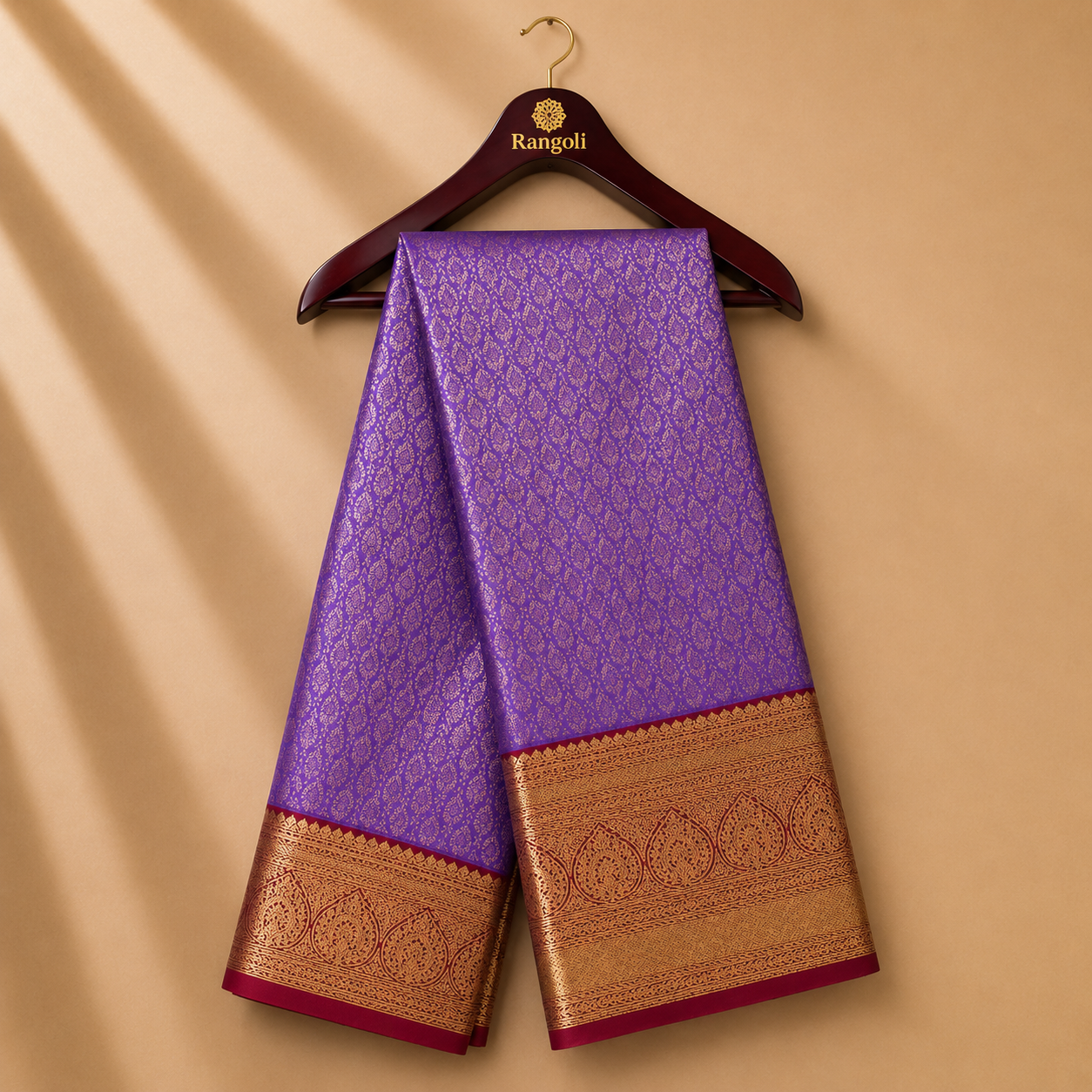 Elegant Lavender Kanchi Pattu Silk Saree with Intricate Gold Zari Floral Weaving & Traditional Broad Border